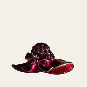 Red Hat Brooch - Pin with Enamel and red Rhinestones in Gold tone With Bow